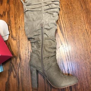 JustFab boots new never worn